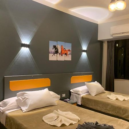 Royal Hotel Qinā Extérieur photo
