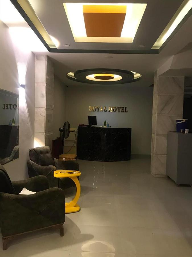 Royal Hotel Qinā Extérieur photo